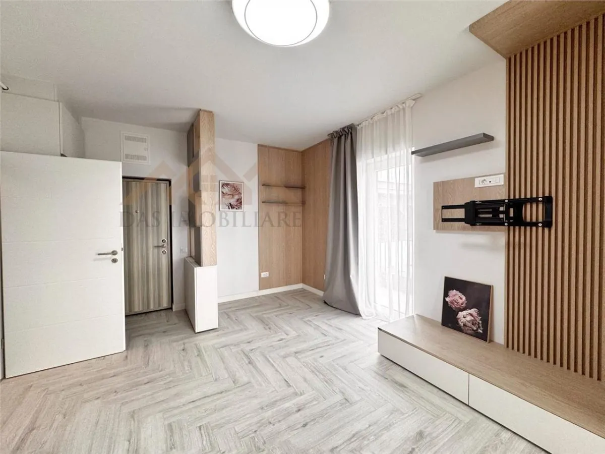 Garsoniera in bloc nou cu terasa mare, str. Anton Pann - foto 1