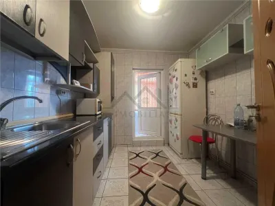 Apartament 2 camere zona Nicolina - foto 4