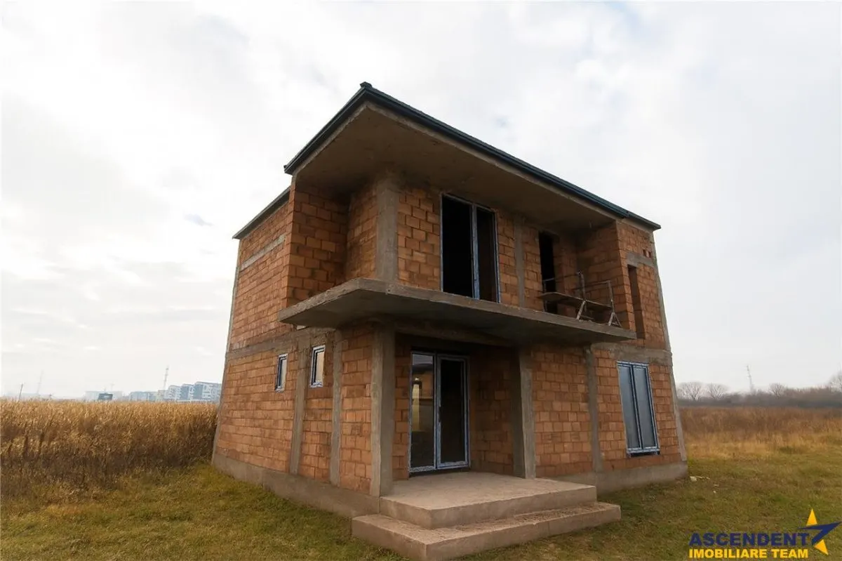 Constructie noua, intabulata, areal propriu 500mp, Sanpetru, Brasov - foto 1