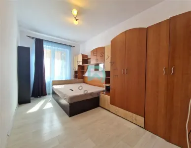 Apartament 2 camere, decomandat, Tractorul - foto 3