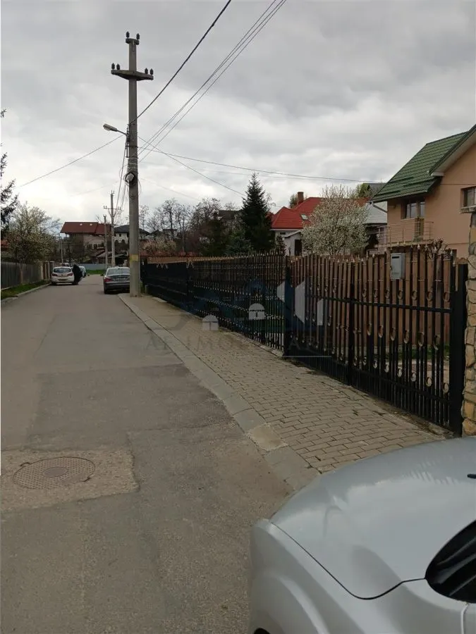 Bucium Teren 570mp la 400ml. de rond cu utilitati - foto 1