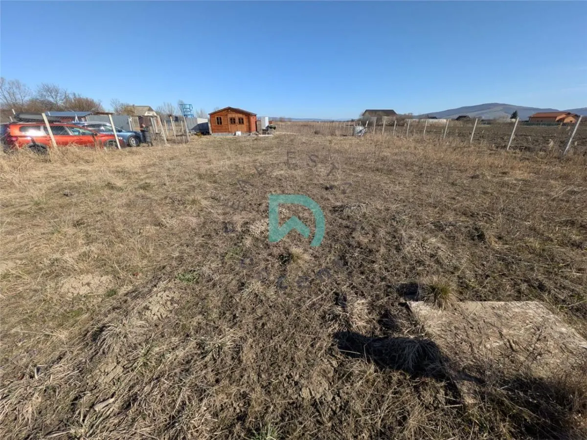 Teren  Intravilan 1732 mp, Prejmer, Brasov - foto 1