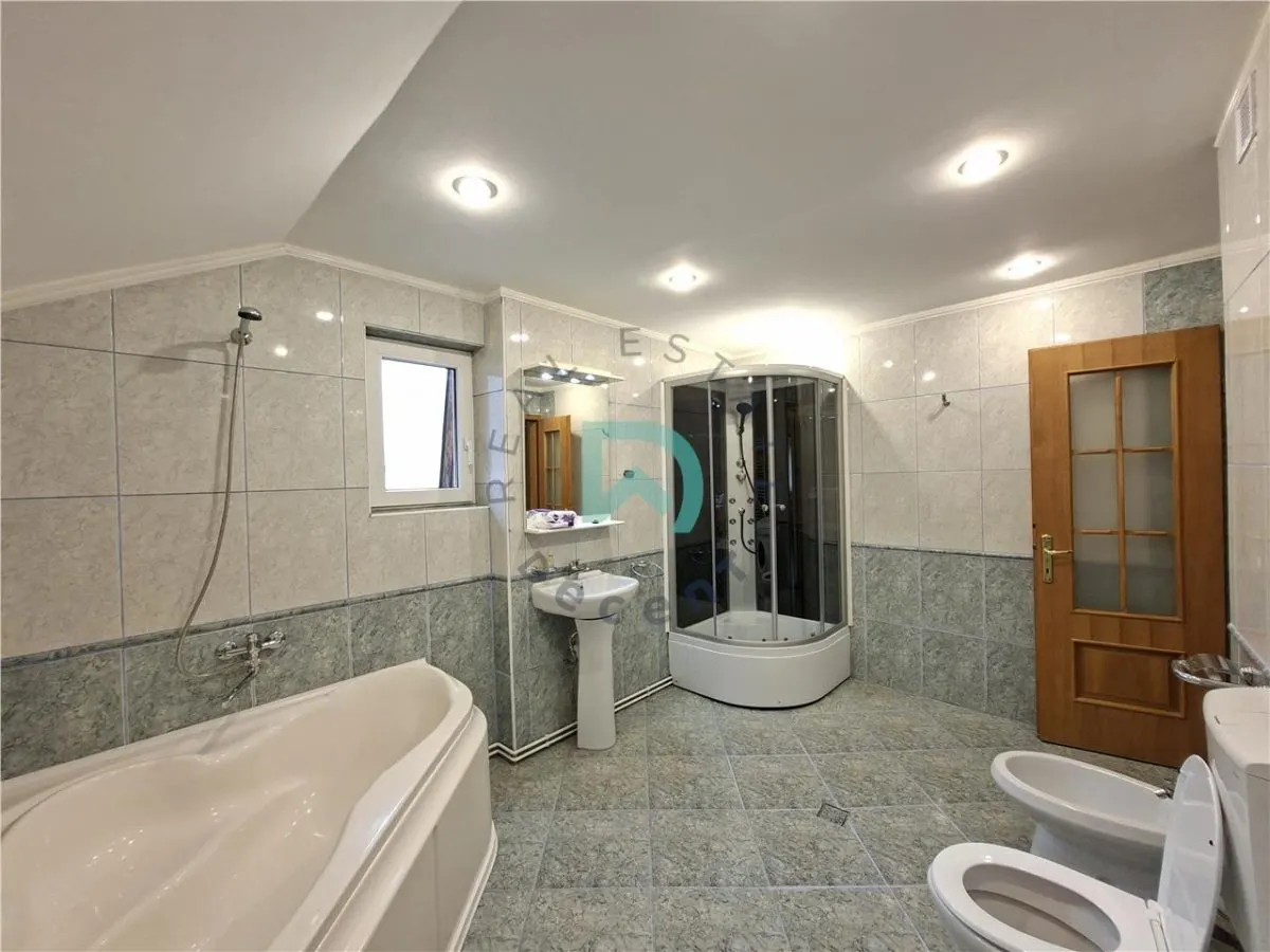 Apartament 3 camere Central, Brasov - foto 17