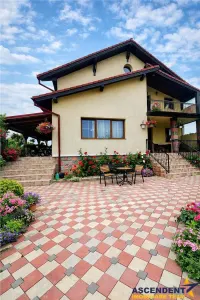 Casa generoasa cu pretios teren de 2.400 mp, Sanpetru, Brasov - Sanpetru