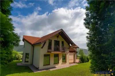 Refined ensemble, elite natural setting, 5 km from Corvin Castle. - foto 20