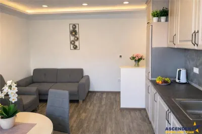 Nou rezidential, cu terasa, gradina proprie, loc parcare, mobilat si utilat, Central, Brasov - Brasov