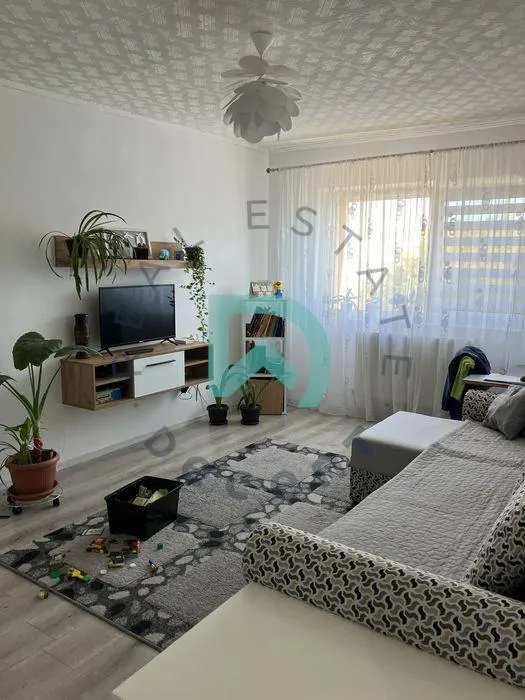 Apartament 3 camere Craiter, Brasov - foto 2
