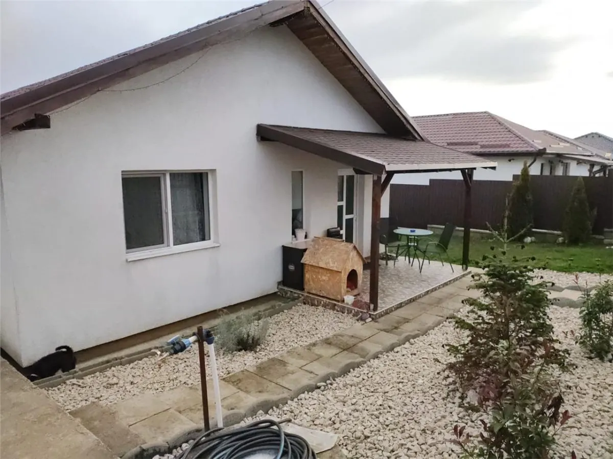 Casa 3 Dormitoare Living Open Space Singur Nivel Teren 500 mp - foto 1