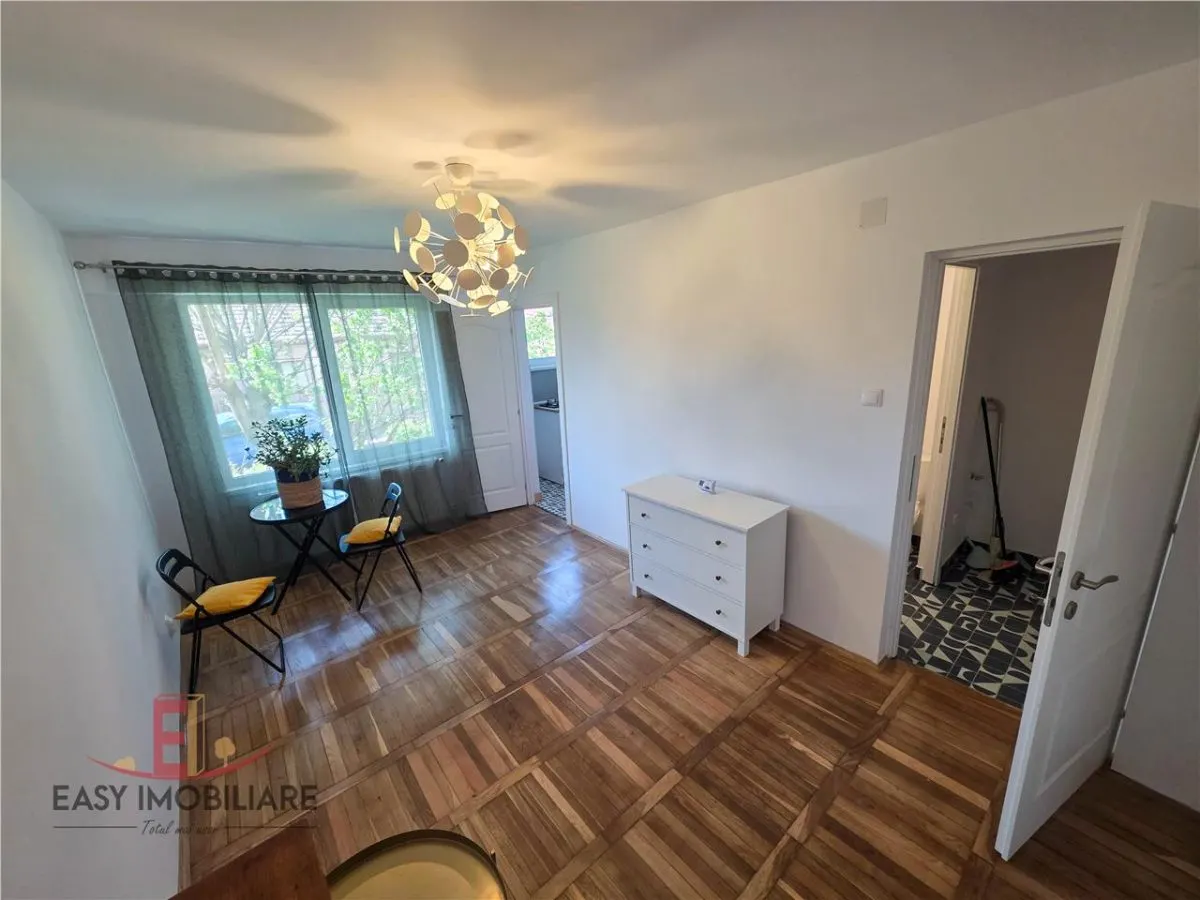Garsoniera, etaj 2, Str. Livezeni, Tudor, Targu Mures - foto 1