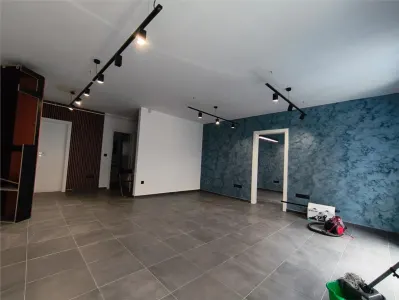 Spatiu Comercial Maurer 62 mp Loc de Parcare - Targu Mures
