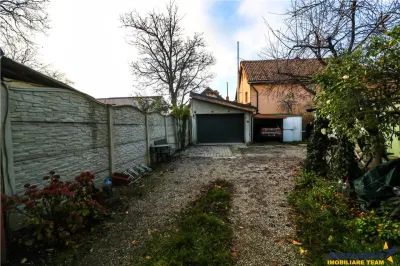 Apartament in vila, Central, cu potential rezidential/ investitional/ birouri - foto 16