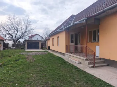Casa Renovata Curte Individuala Teren 650 mp - foto 4