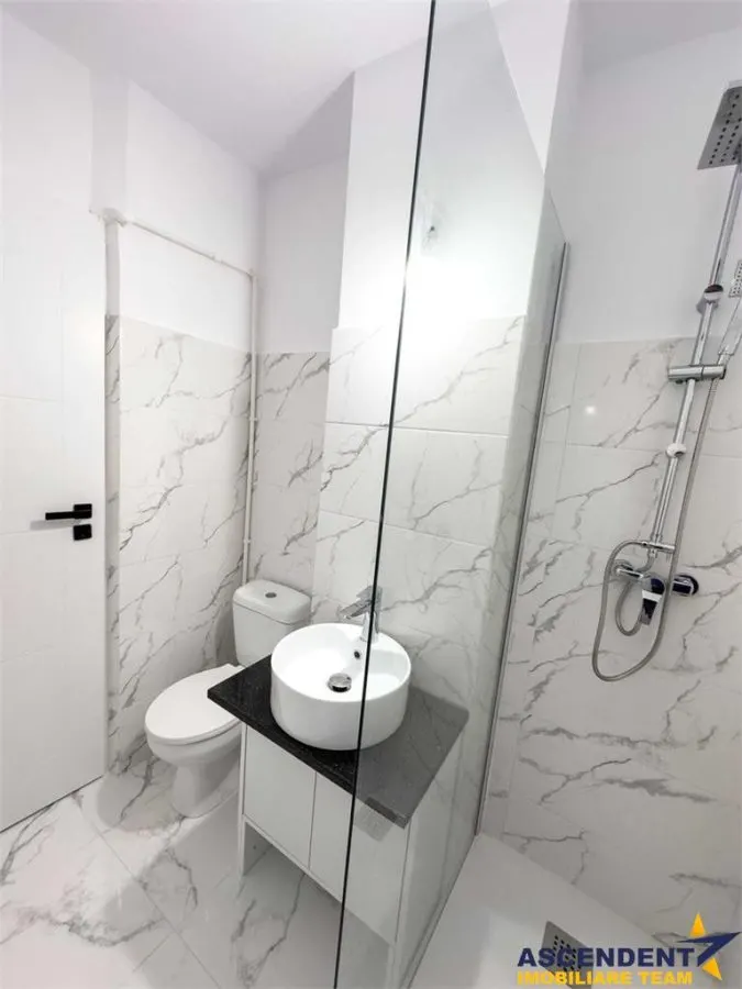 Decomandata, renovata, cu balcon, Racadau, Brasov - foto 6