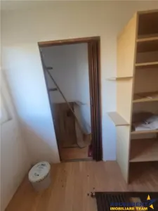 Doua casute tip A Frame, totul pe un teren de 300 mp, Ghimbav, Brasov - foto 14