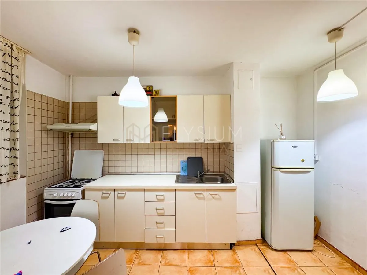Apartament de vanzare 3 camere Tineretului - foto 9