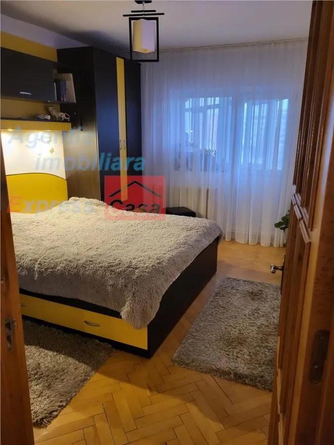 Apartament spatios de 3 camere, ultracentral, strada Arcu - foto 9