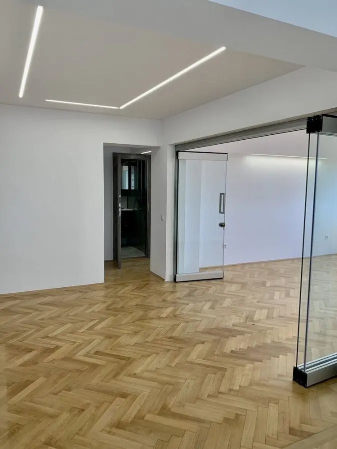 Apartament cu 3 camere, elegant, Central,Targu Mures - foto 1