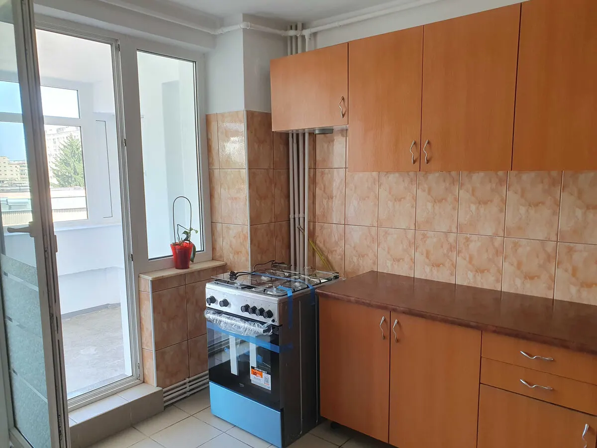 Apartament cu 3 camere,Centru Civic - foto 1