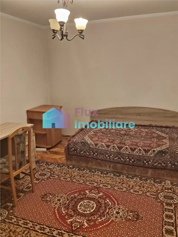 Apartament cu 2 camere zona centrala - foto 5