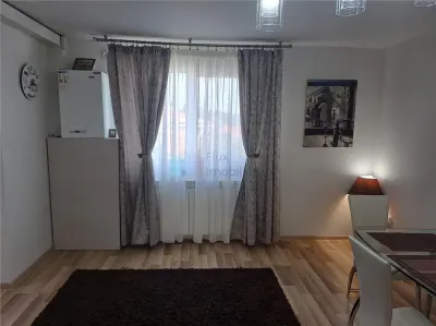 Apartament cu 3 camere de lux in zona centrala - foto 10