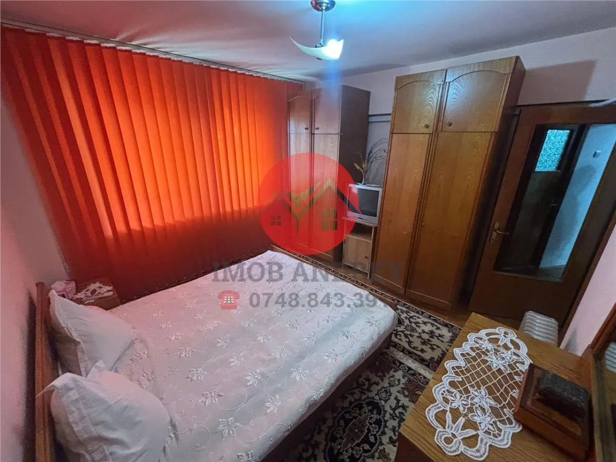 Apartament 3 camere, 89 mp, central, renovat, mobilat, utilat - foto 8
