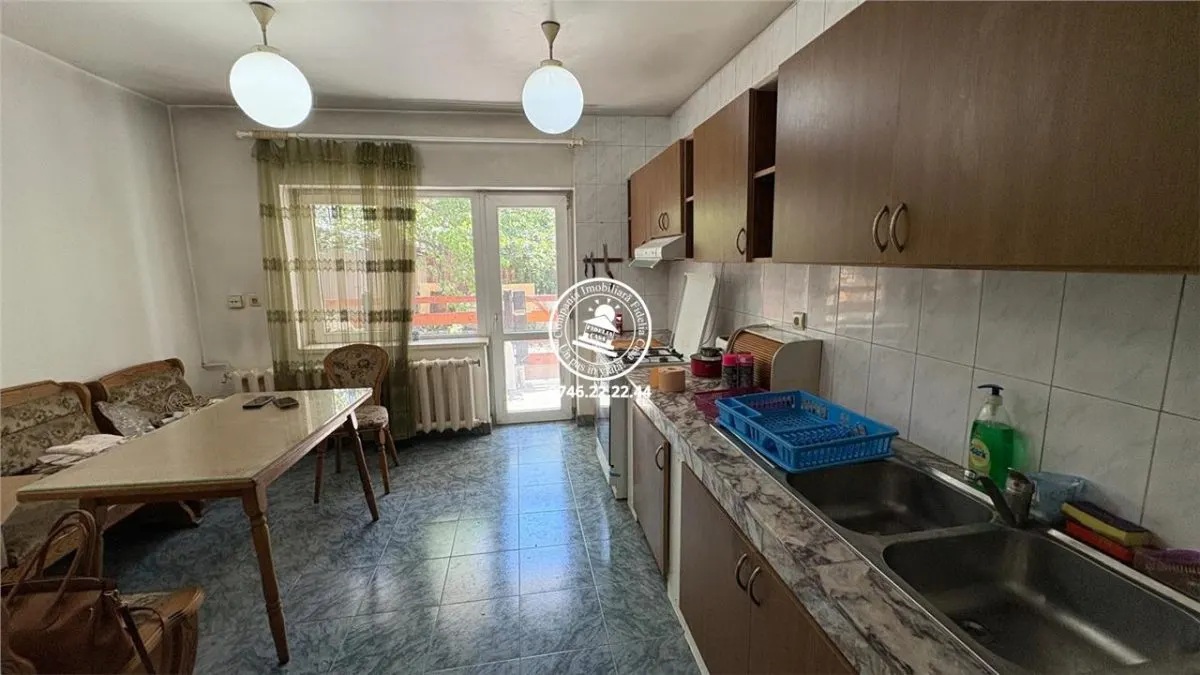 Vila  de vanzare  Centru, - foto 1