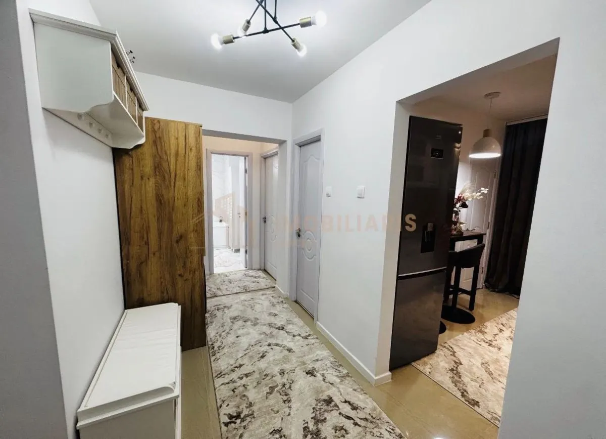 Apartament 3 camere de vanzare, zona Cartierul Sasar - foto 4