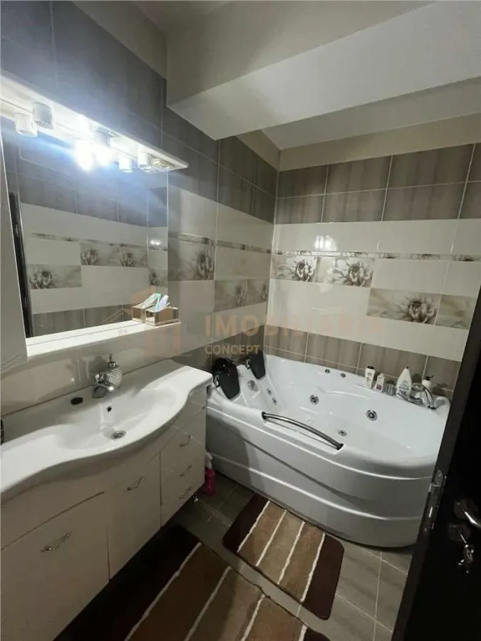 Apartament 2 camere, zona Hotel Europa - foto 7