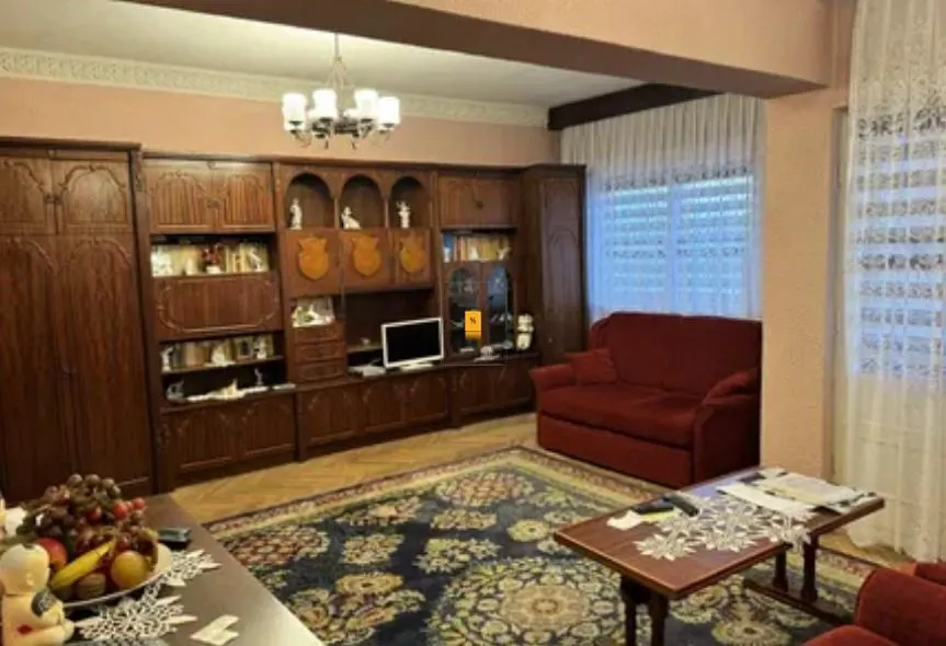 Apartament 3 camere de vanzare  zona Ana Ipatescu - foto 1