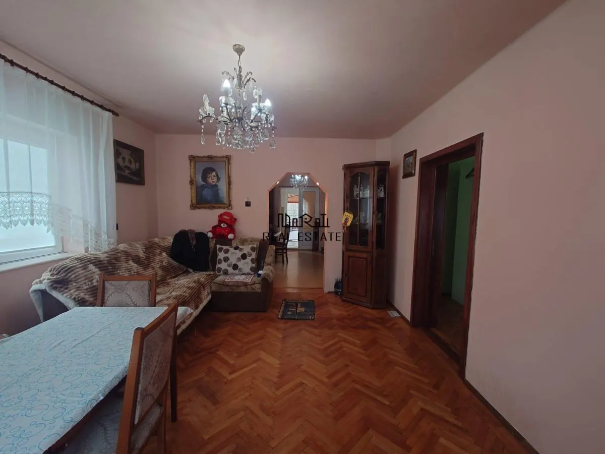 Casa si Teren Brad la drum european - foto 11