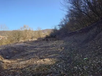 Teren intravilan la liziera padurii - foto 10