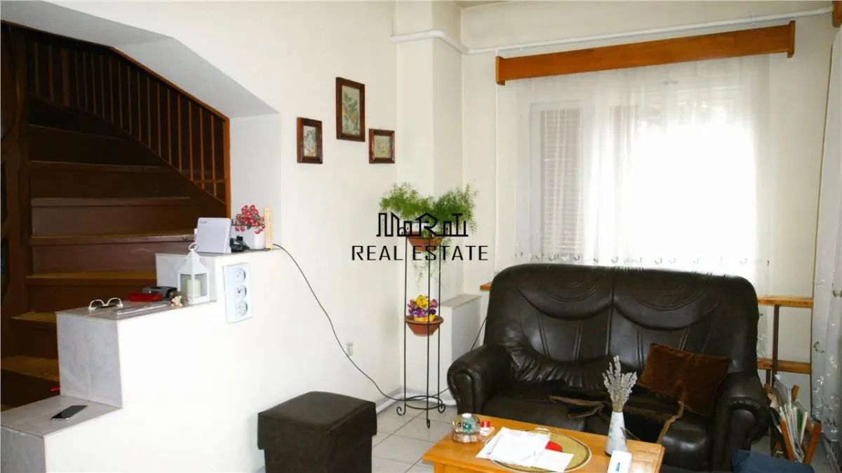 Jumatate duplex in Criscior, Hunedoara - foto 3