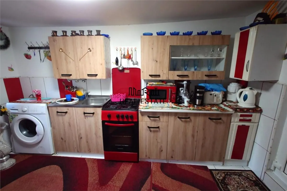 Casa renovata cu acces usor, langa padure - foto 4