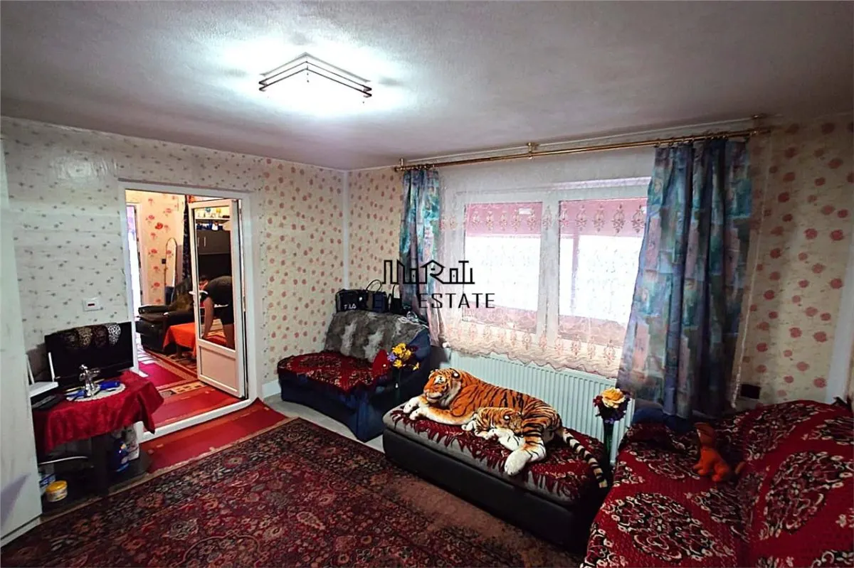 Casa renovata cu acces usor, langa padure - foto 9