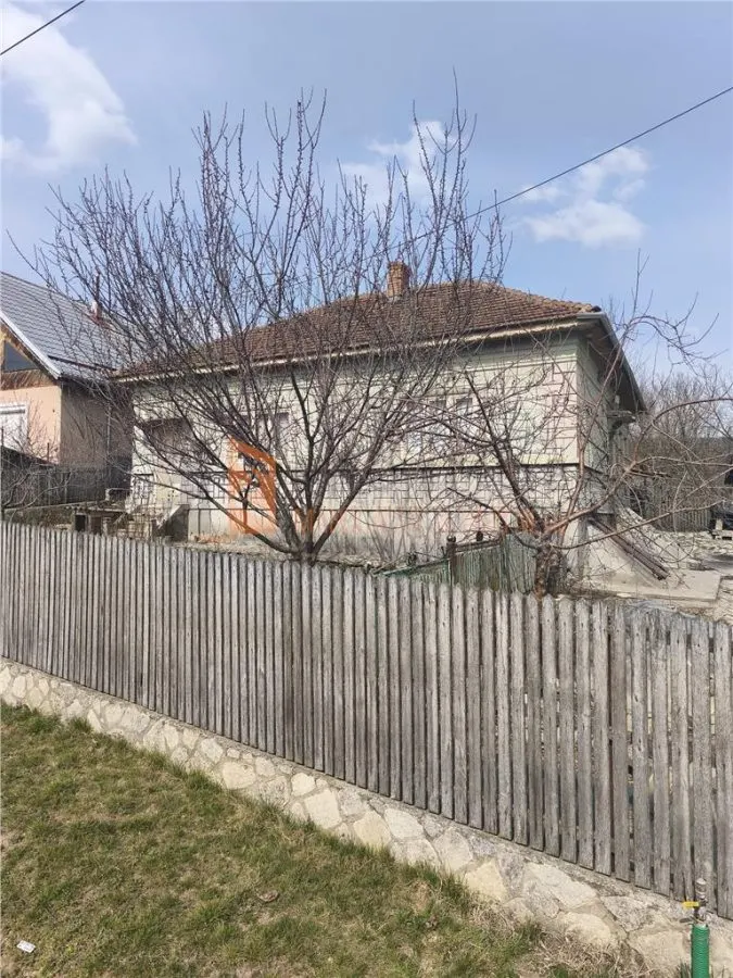 Casa tip parter zona Tisau - foto 1