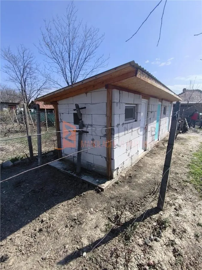 Casa tip parter zona Pietroasele-Saranga - foto 13