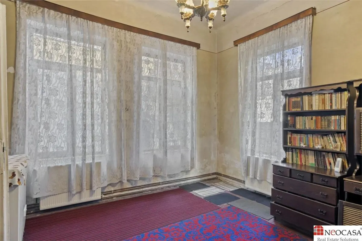 CASA DE VANZARE IN POZITIE CENTRALA - OPORTUNITATE DE EXTINDERE - foto 15