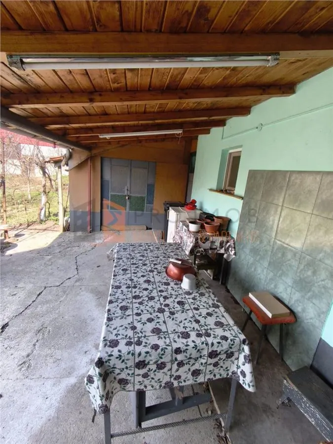 Casa tip parter zona Pietroasele - foto 10