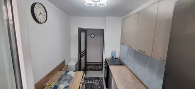 Apartament 2 camere decomandat etajul 2 Tractorul - foto 4
