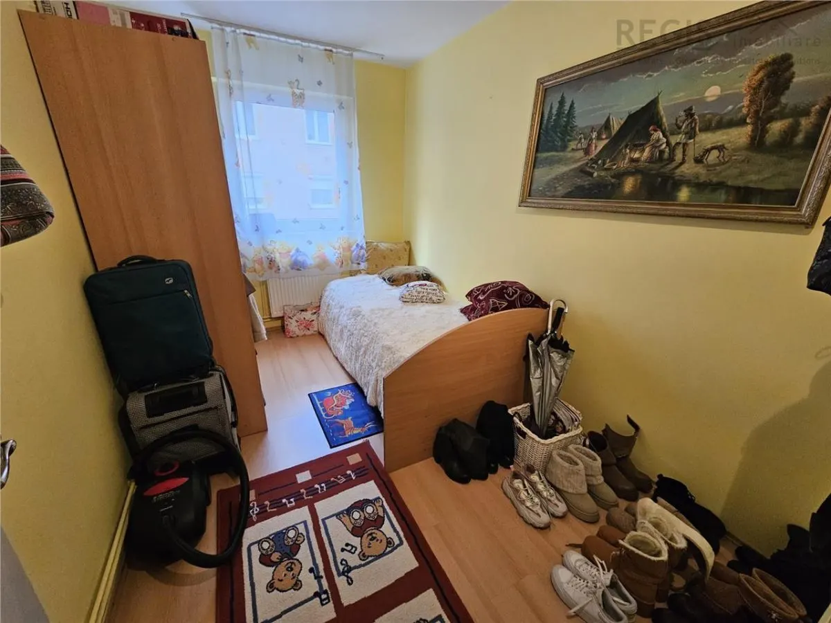 Apartament 3 camere decomandate, zona Astra - foto 12