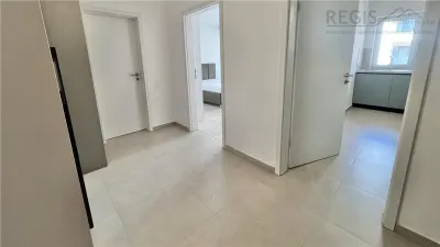Garsoniera decomandata de vanzare 40 mp, Coresi, Qualis 2, Brasov - foto 12