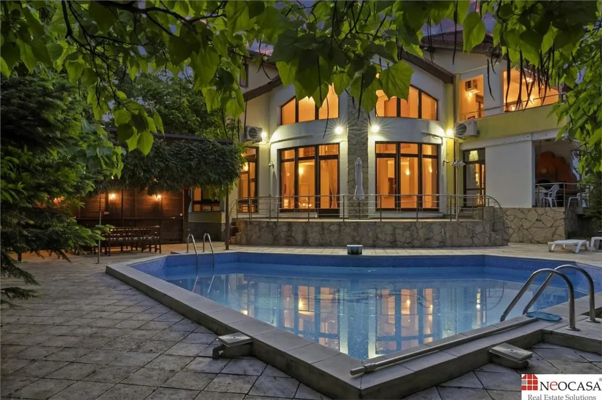 Vila in imediata vecinatate a padurii! Teren 2500 mp! - foto 1