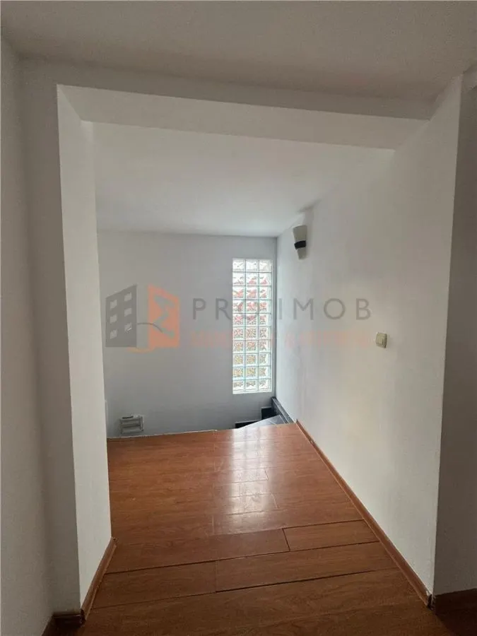 Casa tip P+1E+M zona Unguriu - foto 10