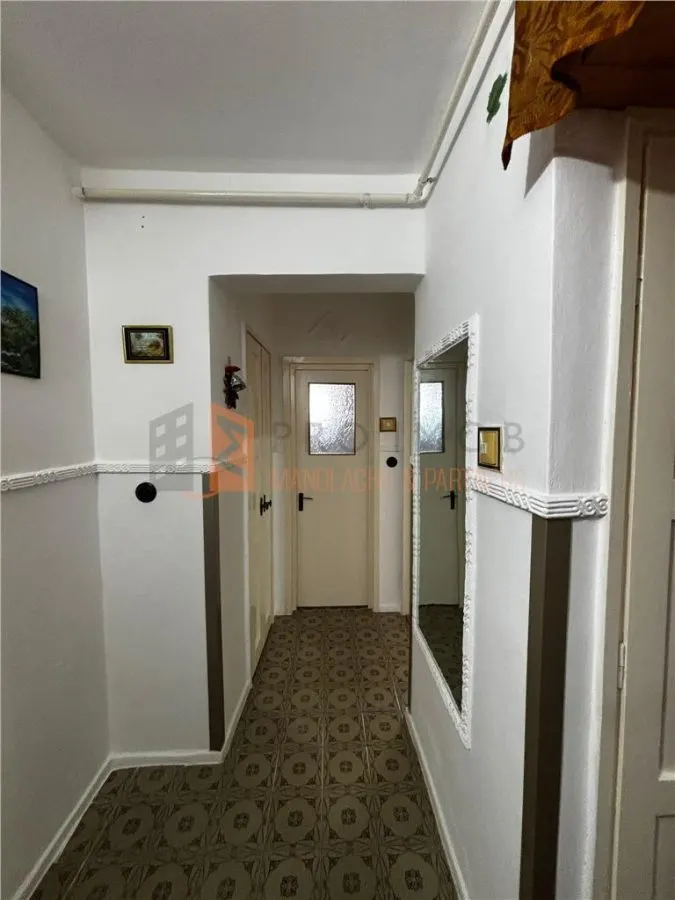 Apartament 2 camere cf 1 decomandat zona Micro 5 - foto 9