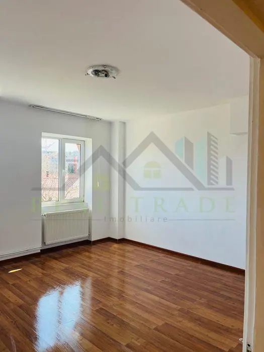 Apartament 2 camere etaj intermediar Centrul Civic - foto 2