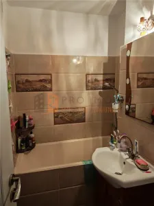 Apartament 3 camere cf 1 semidecomandat in zona Crang - foto 15