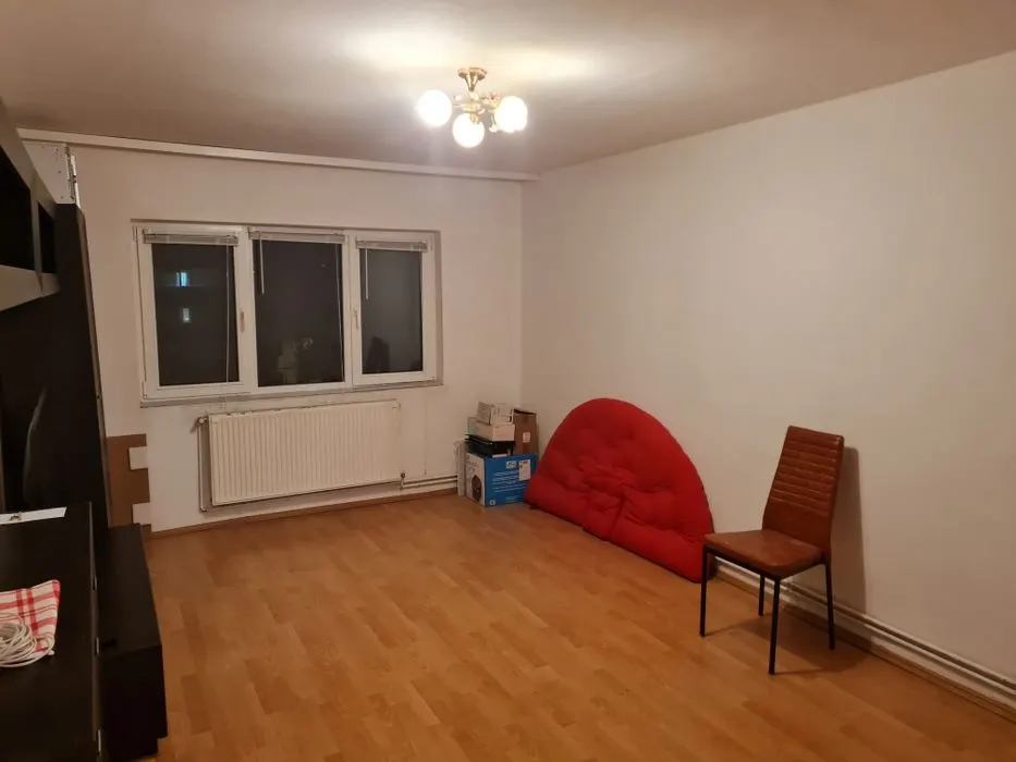 Apartament 2 camere decomandat etaj intermediar Racadau - foto 6