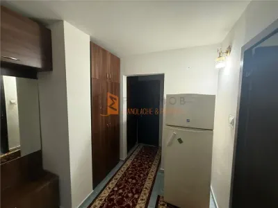 Apartament 2 camere cf 1  decomandat zona Brosteni - foto 3