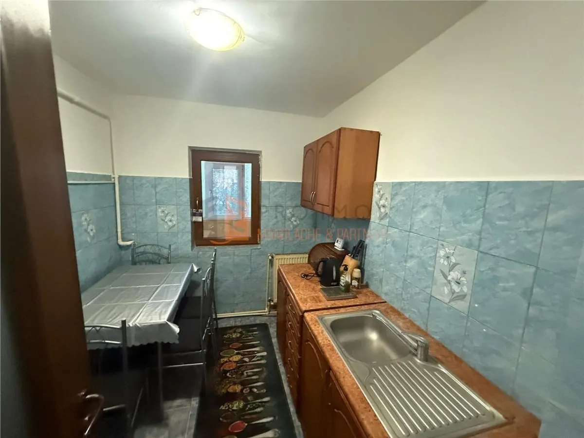 Apartament 2 camere cf 1  decomandat zona Brosteni - foto 4