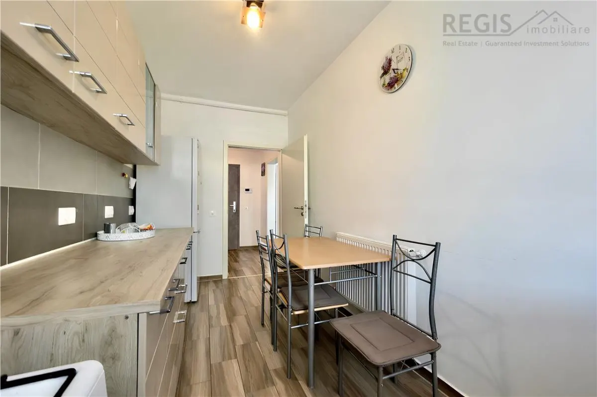 Apartament 2 camere decomandat in Qualis cu parcare - Coresi - foto 8